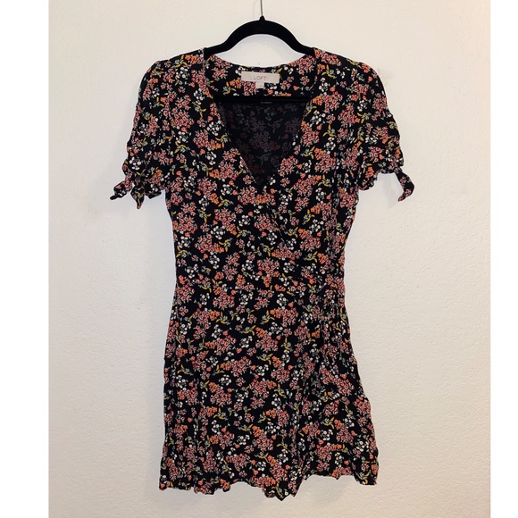 Ann Taylor LOFT Floral Romper - Picture 3 of 7